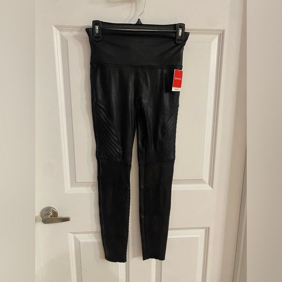 Spanx faux leather Moto leggings, size medium - Picture 1 of 8